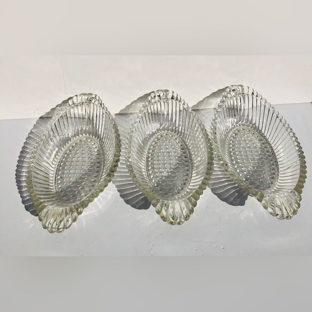 SET OF 3 VINTAGE CLEAR CRYSTAL GLASS SNACK TRAYS BANANA SPLIT DISHES